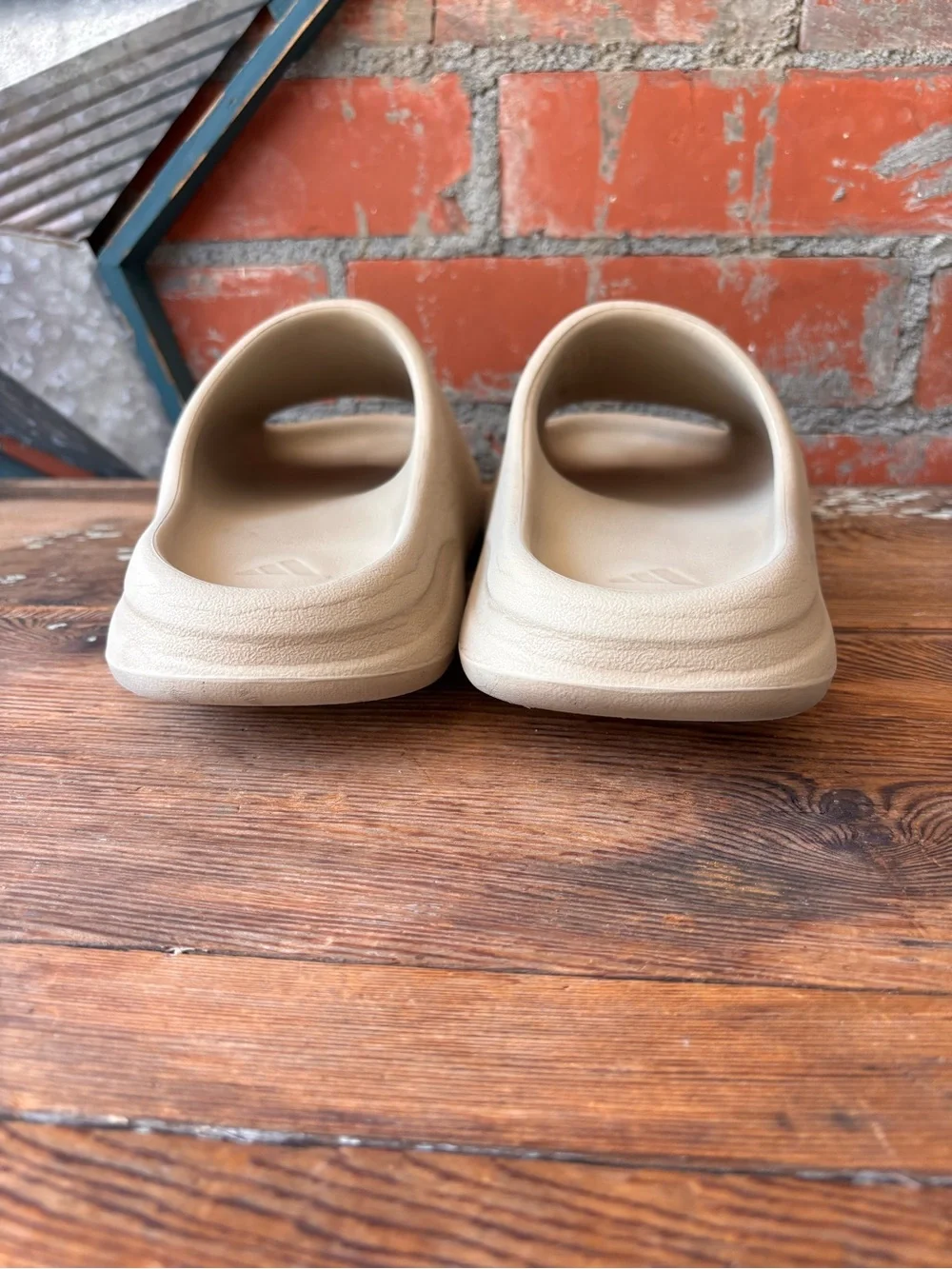 Adidas Yeezy Slide Beige Men’s Size 12 Original Comfort Foam Sandals Slip-On